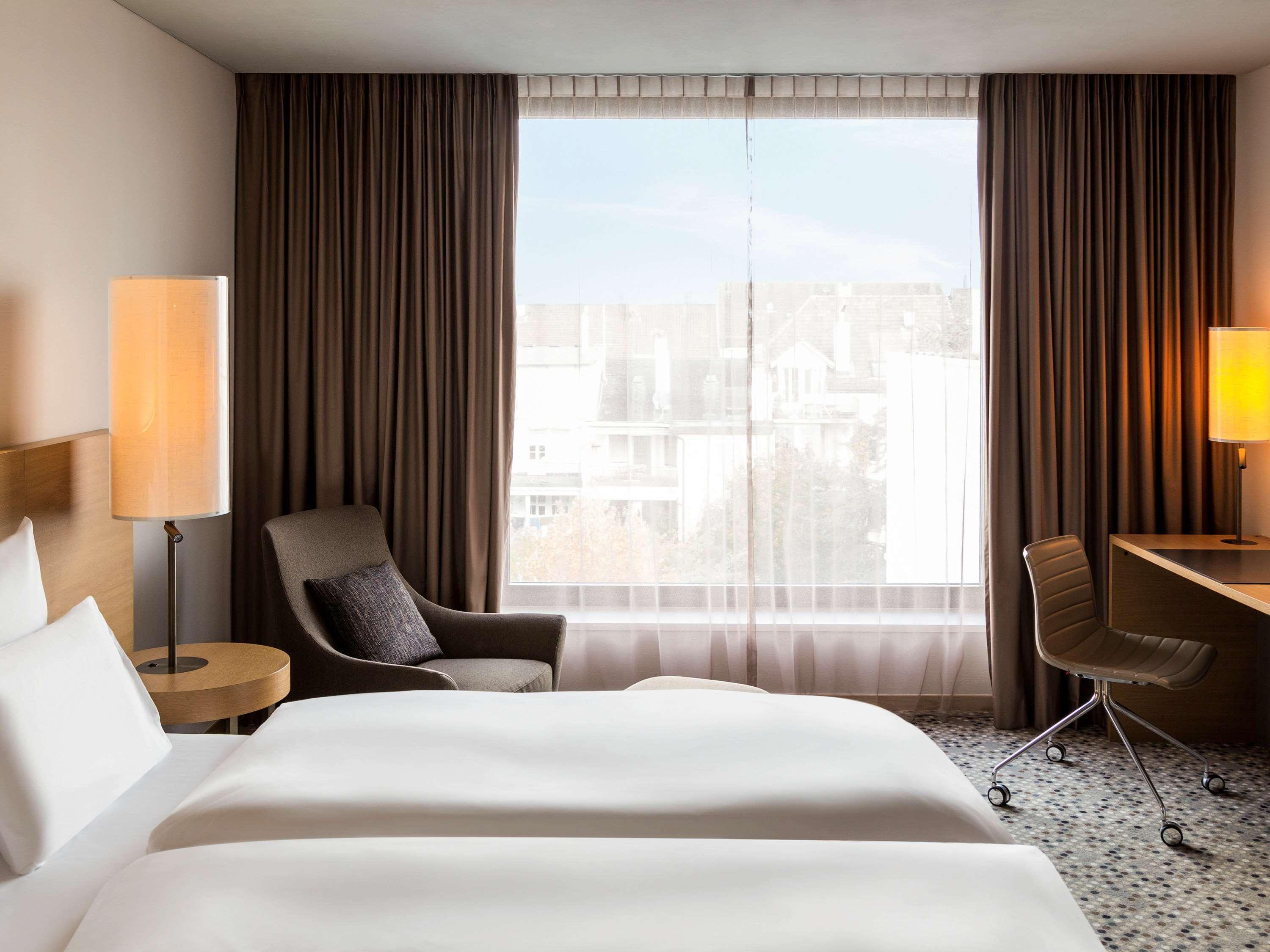 Pullman Basel Europe Hotel Bagian luar foto
