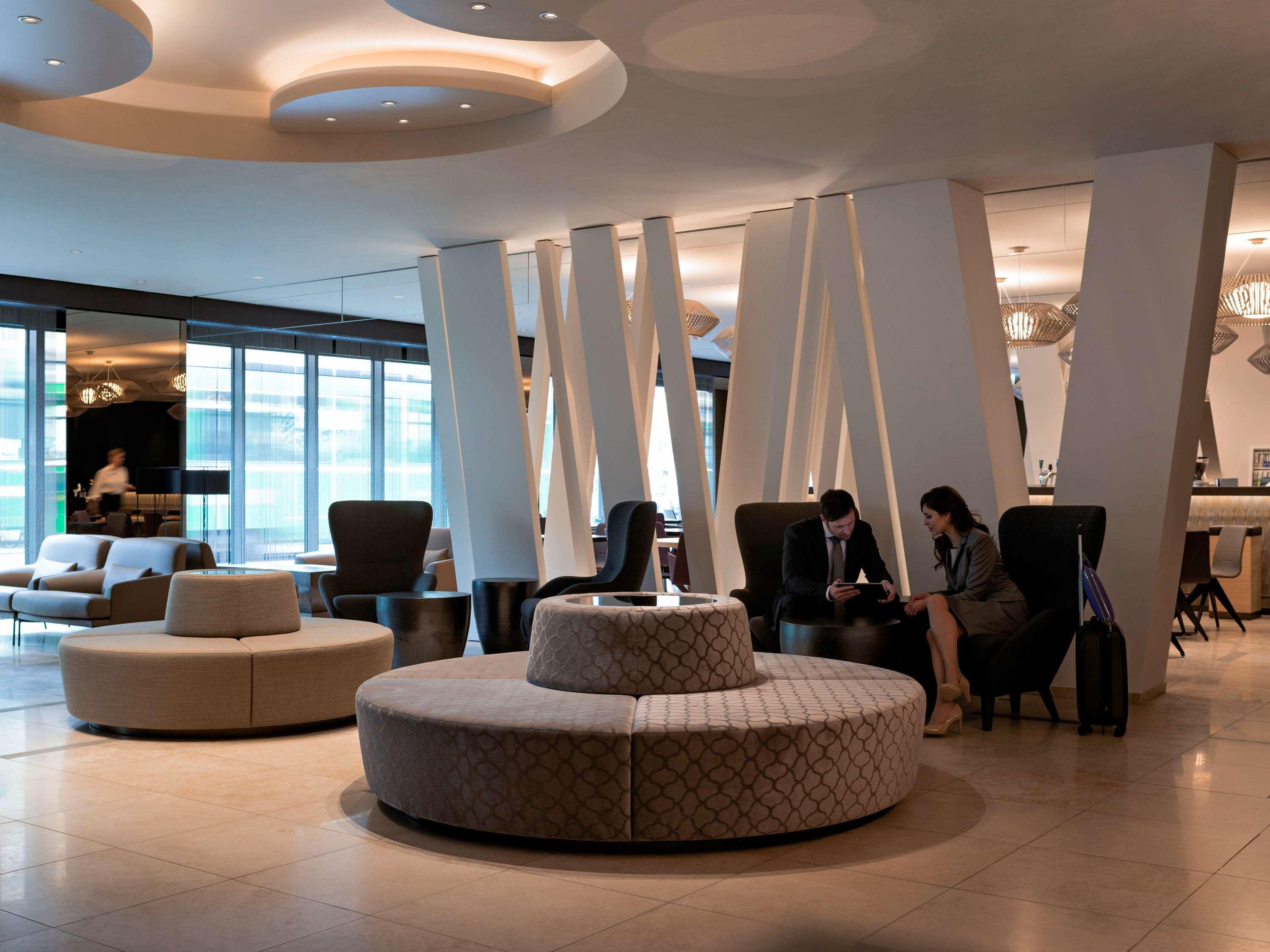 Pullman Basel Europe Hotel Bagian luar foto