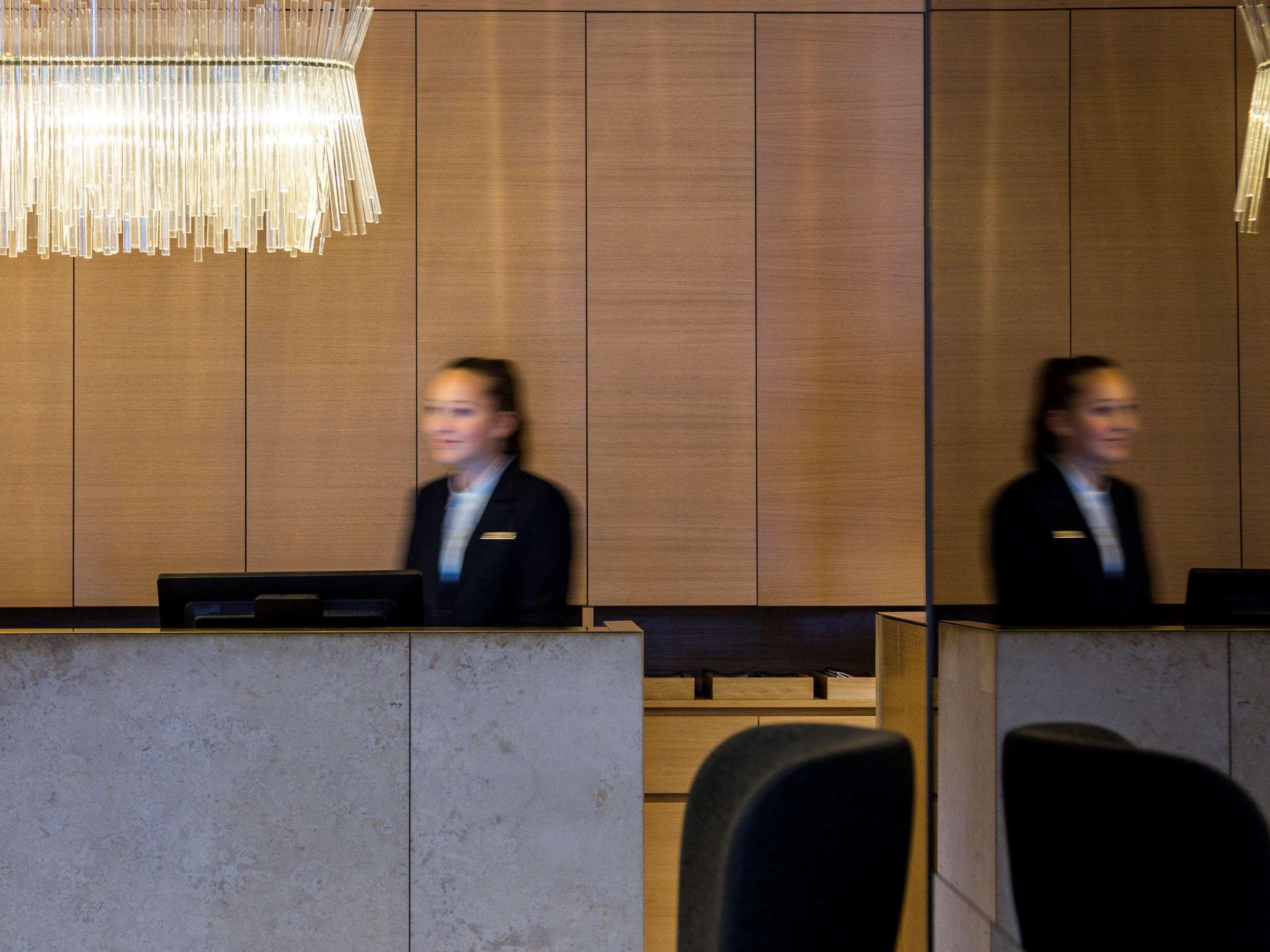 Pullman Basel Europe Hotel Bagian luar foto