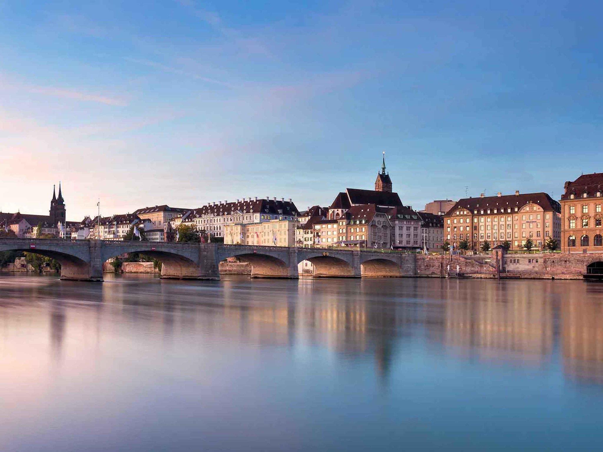 Pullman Basel Europe Hotel Bagian luar foto