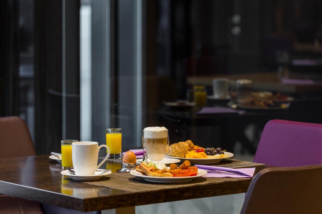 Pullman Basel Europe Hotel Bagian luar foto