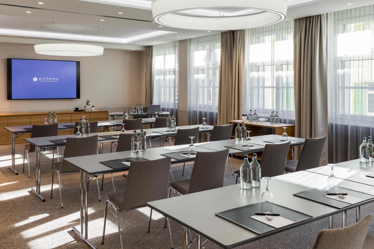 Pullman Basel Europe Hotel Bagian luar foto